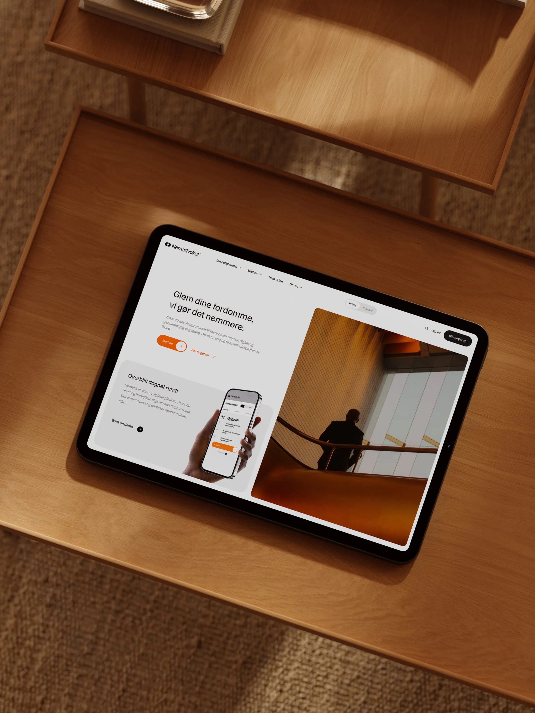 Nemadvokat website on a tablet