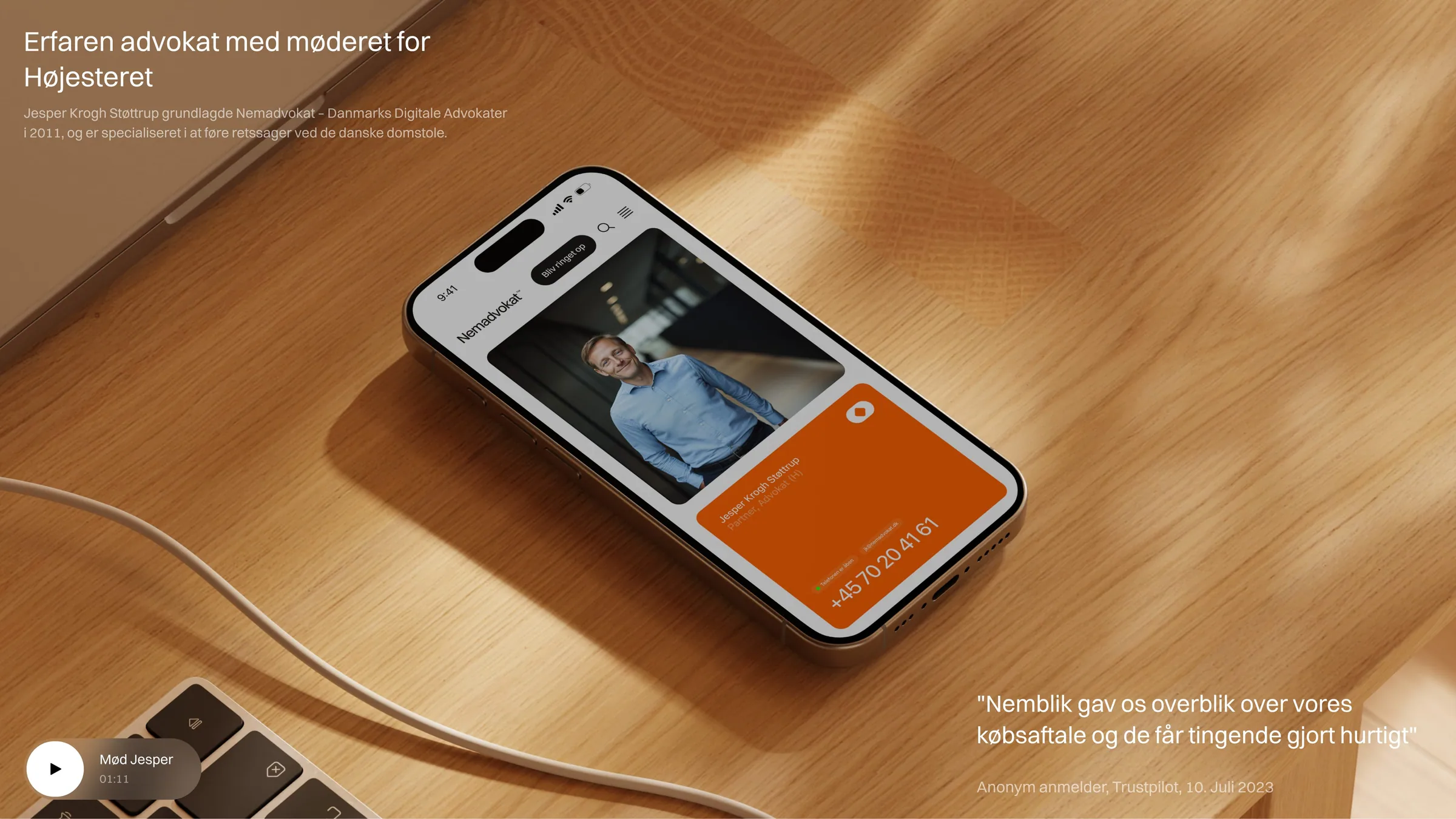 Nemadvokat website on a phone